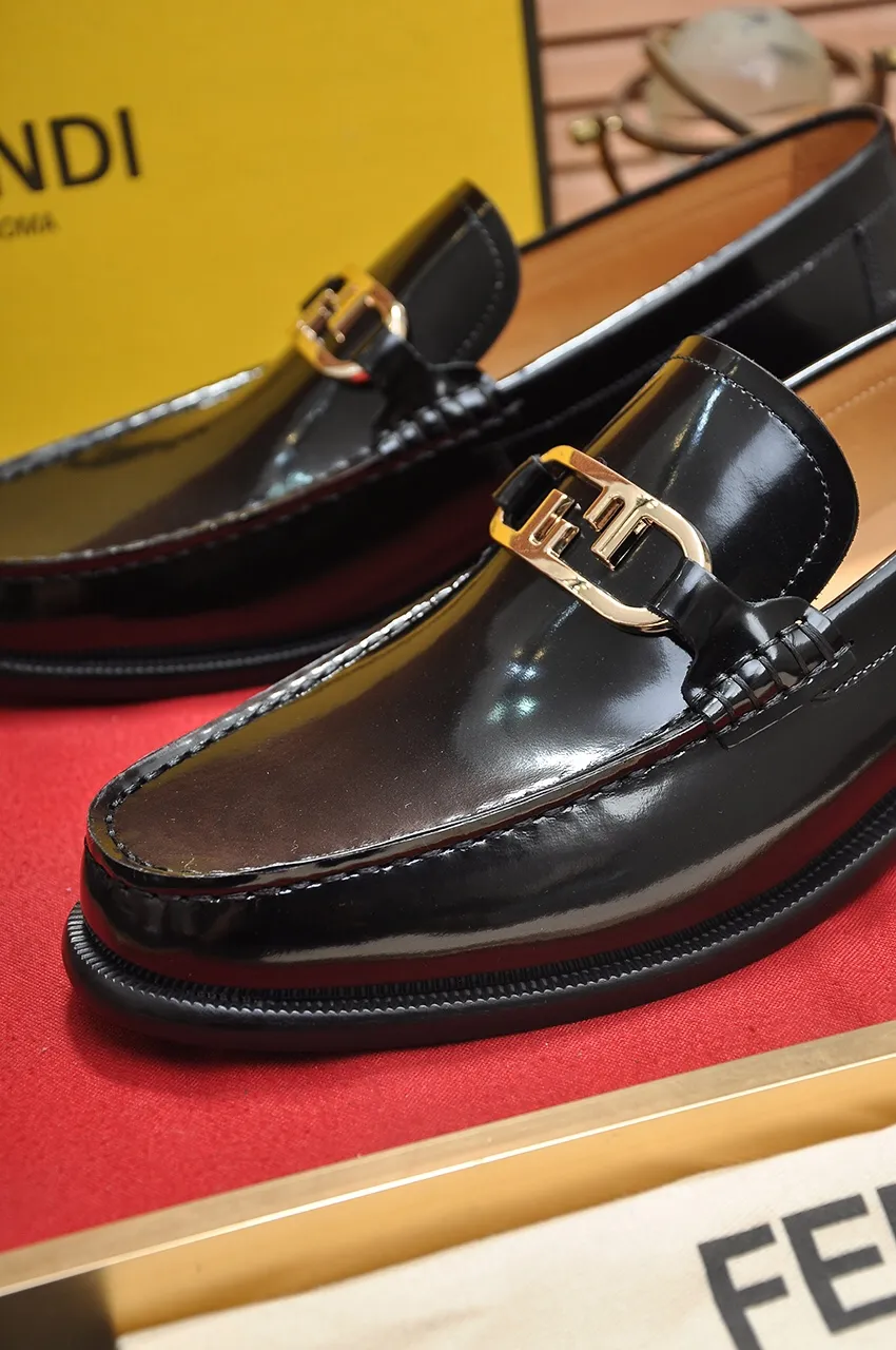 Men's shoes💰560💶[FENDI] The latest high-end men's shoes in Hong Kong! Original quality. The upper is made of imported cowhide material and cowhide lining! Super comfortable on the foot, original wear-resistant outsole, luxurious, fashionable, casual and versatile! Size: 38-45 (45 customized)